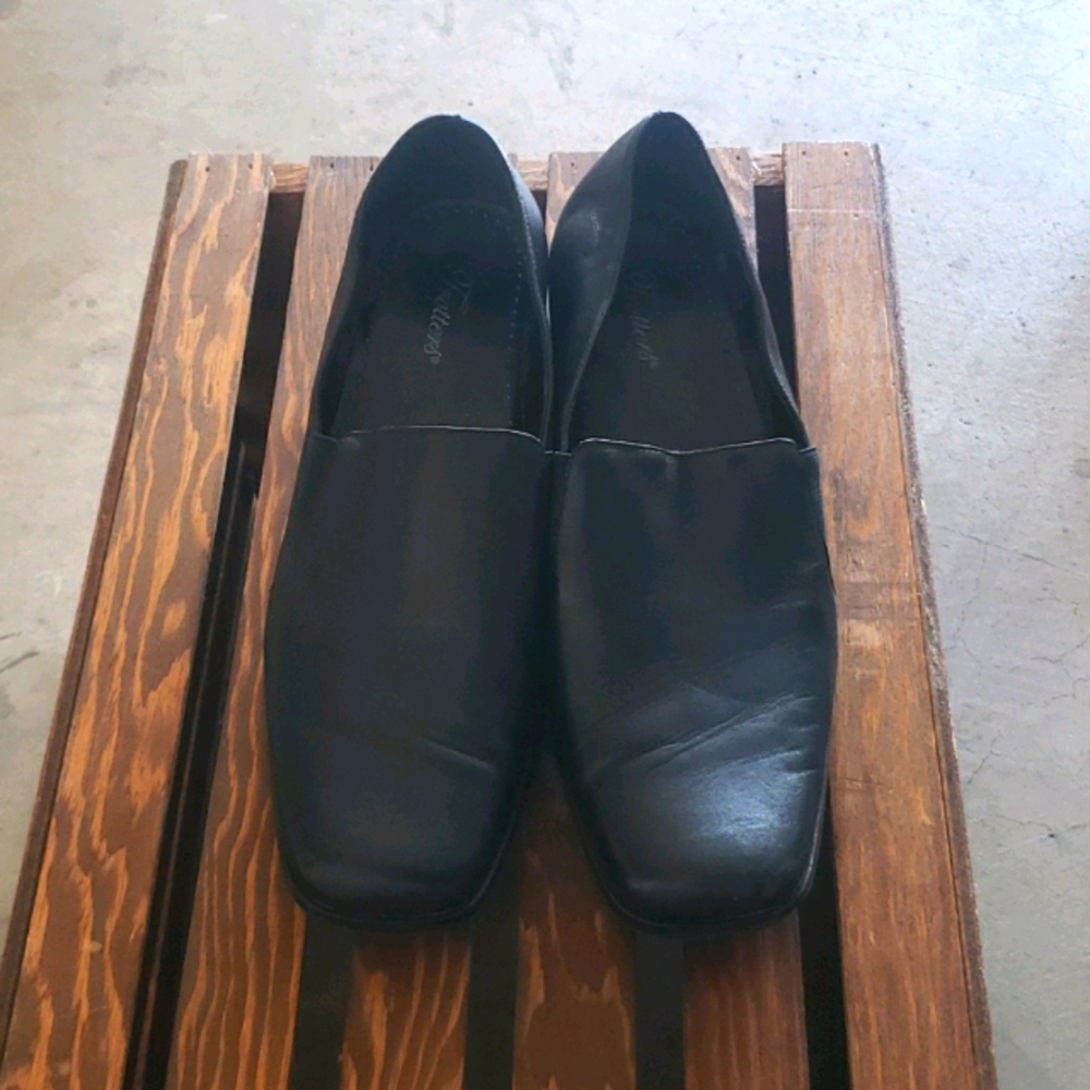 Trotter Shoes